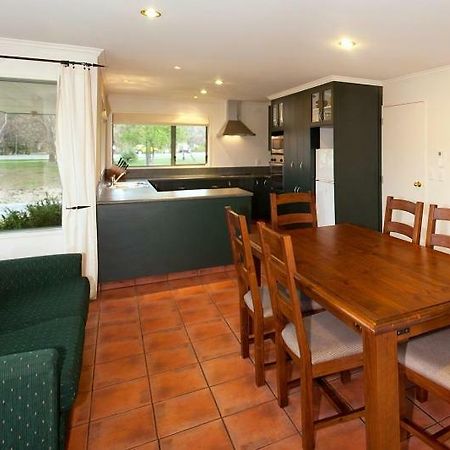 Hedditch Hideaway Wanaka Bagian luar foto