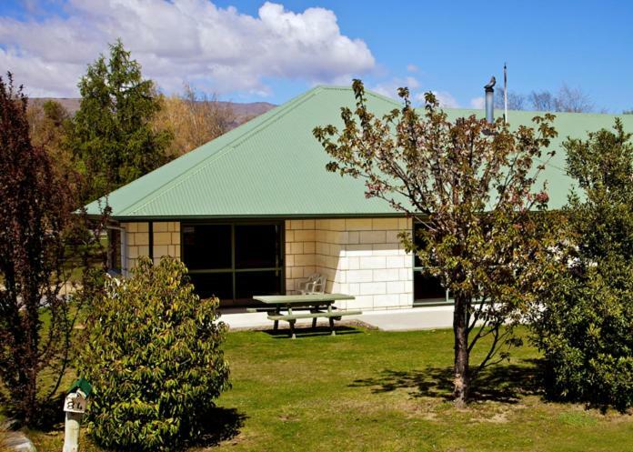 Hedditch Hideaway Wanaka Bagian luar foto